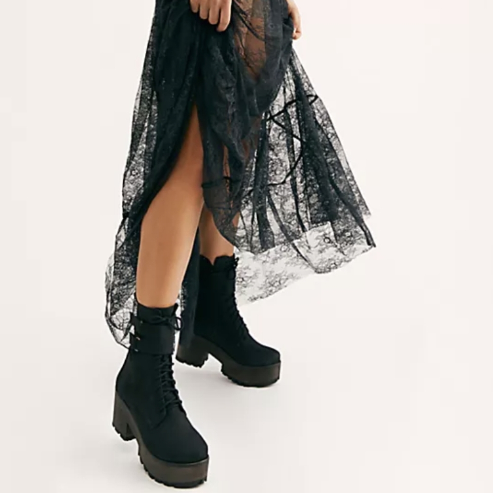 FREE PEOPLE HARLOW PLATFORM BOOTS